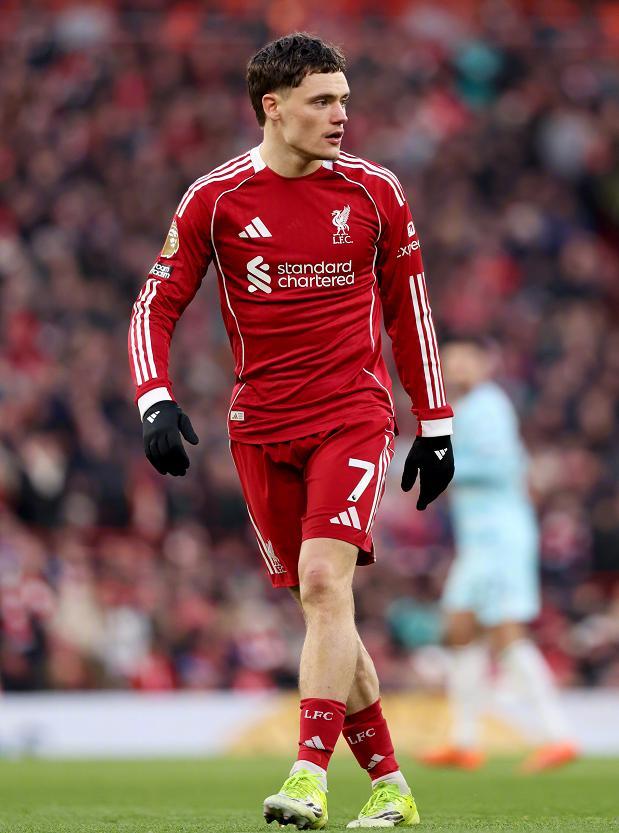 体育视频直播-索博任意球破僵局，萨拉赫回归铁卫造乌龙，利物浦3-0完胜马赛