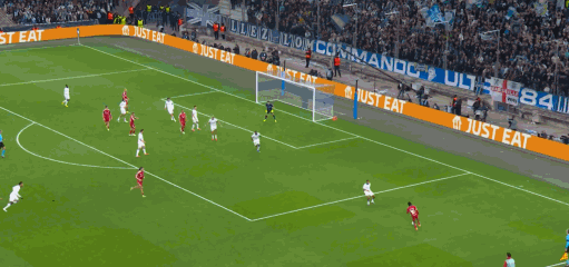 体育视频直播-索博任意球破僵局，萨拉赫回归铁卫造乌龙，利物浦3-0完胜马赛