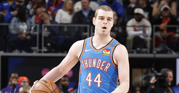 体育视频直播-阿杰-米切尔谈托皮奇回归：他一名非常坚韧的球员|雷霆|北京|俄克拉荷马雷霆队|多诺万-米切尔|nba_新浪体育_新浪新闻