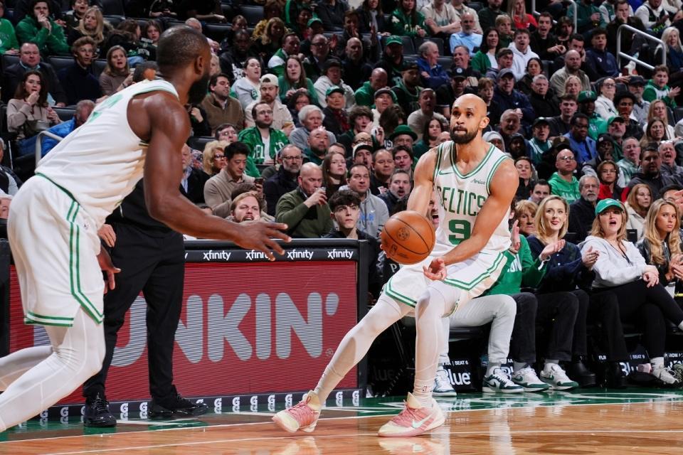 克努佩尔神迹追平乔丹新秀历史第一 黄蜂6连胜灭绿军近19战16胜