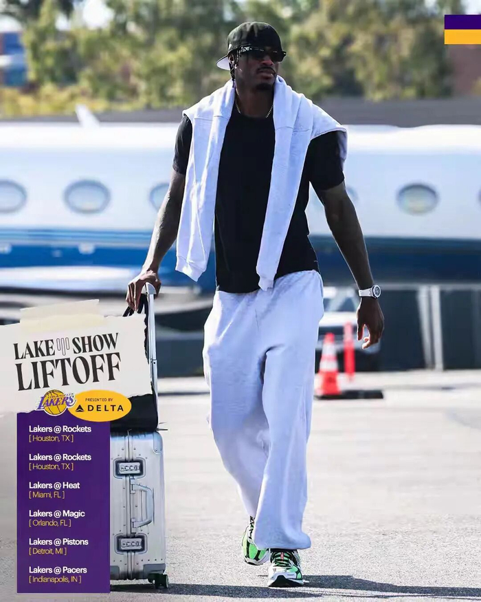 体育视频直播-湖人社媒分享球员奔赴休斯顿的登机照片组图，东契奇出镜|火箭|洛杉矶湖人队|休斯敦火箭队|卢卡-东契奇|nba_新浪体育_新浪新闻