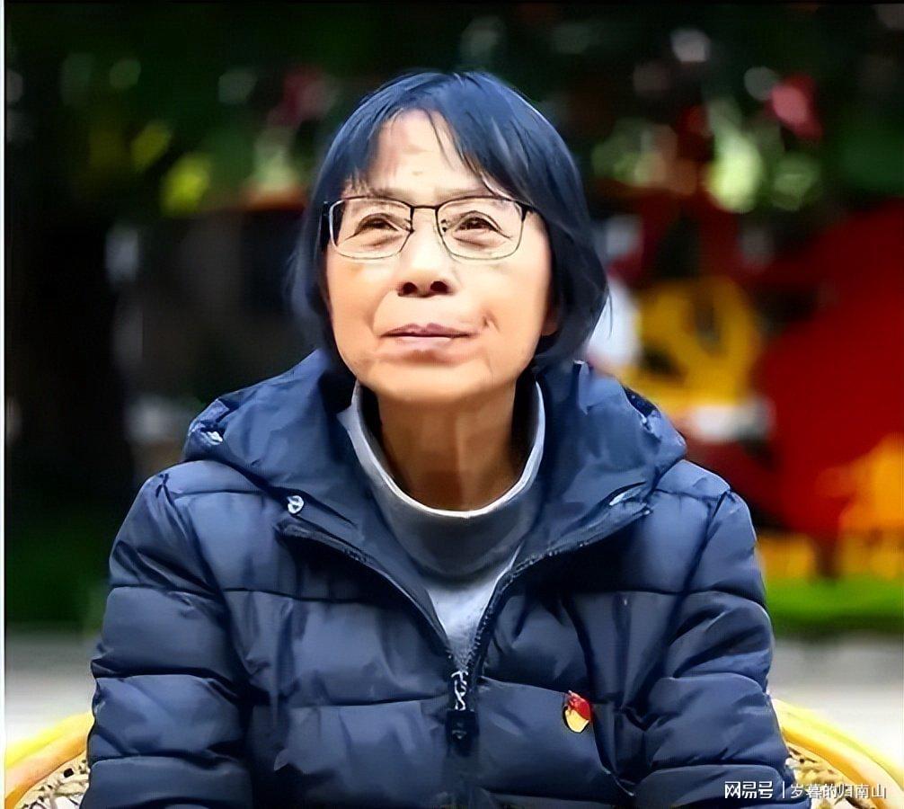 人民日报发文，揭张桂梅真实现状，卸任华坪女高校长传闻早有真相