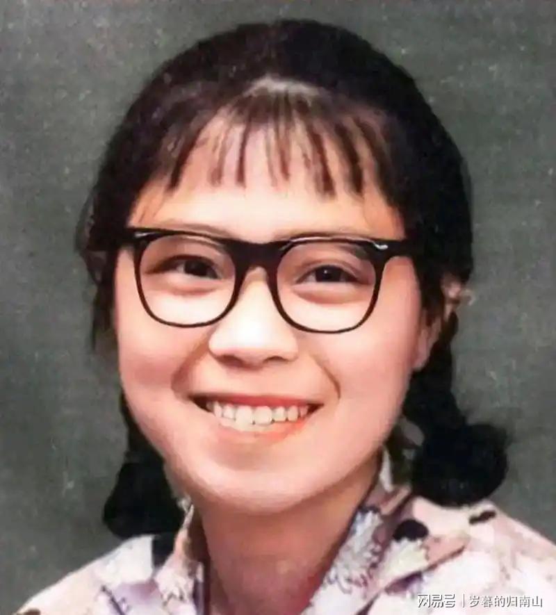 人民日报发文，揭张桂梅真实现状，卸任华坪女高校长传闻早有真相